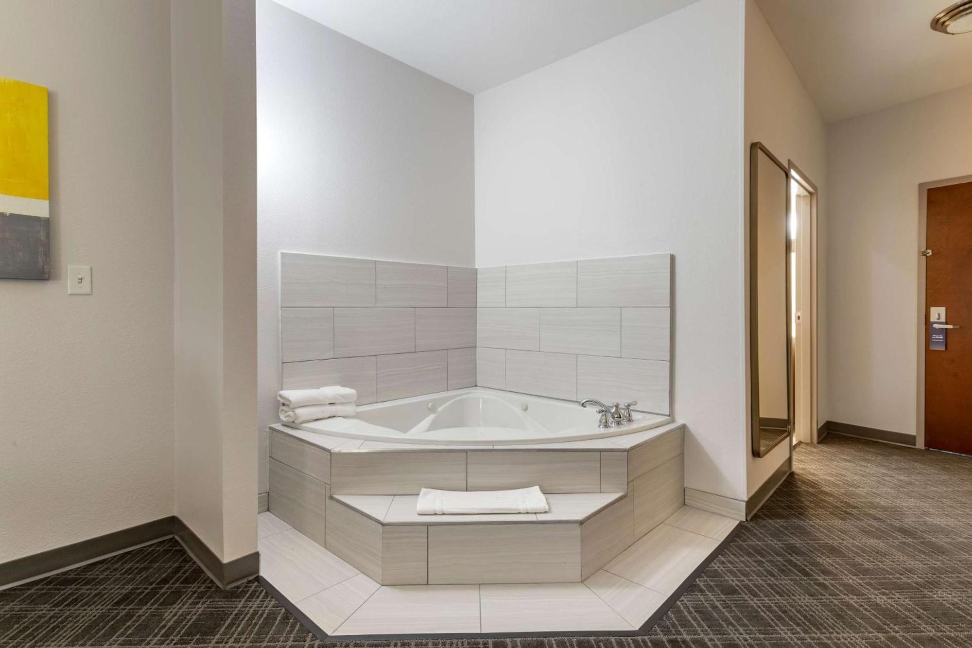 Comfort Suites Natchitoches Esterno foto